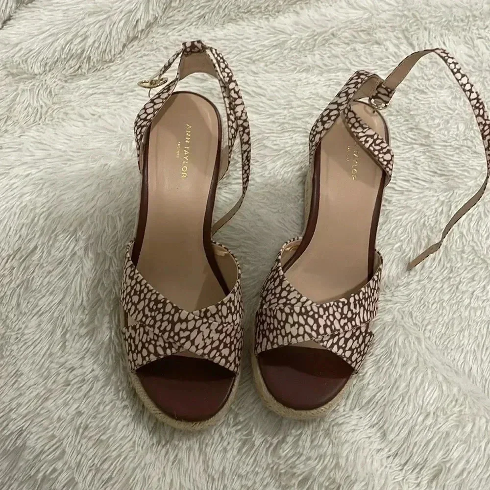 Ann Taylor sandals for women